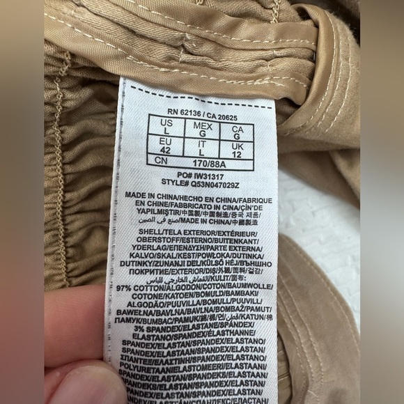 Guess brown Utility Jacket with Collared Neckline and Fitted Silhouette - Picture 11 of 16